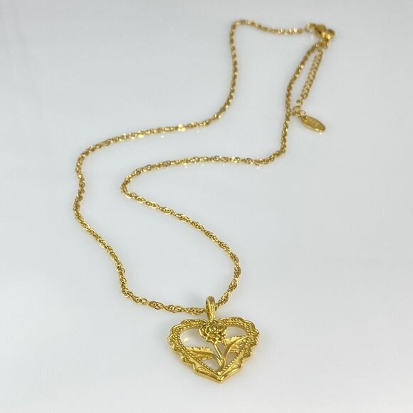 Rose Flower Heart Pendant on Stainless Steel Twisted Singapore Chain Necklace - Picture 8 of 11